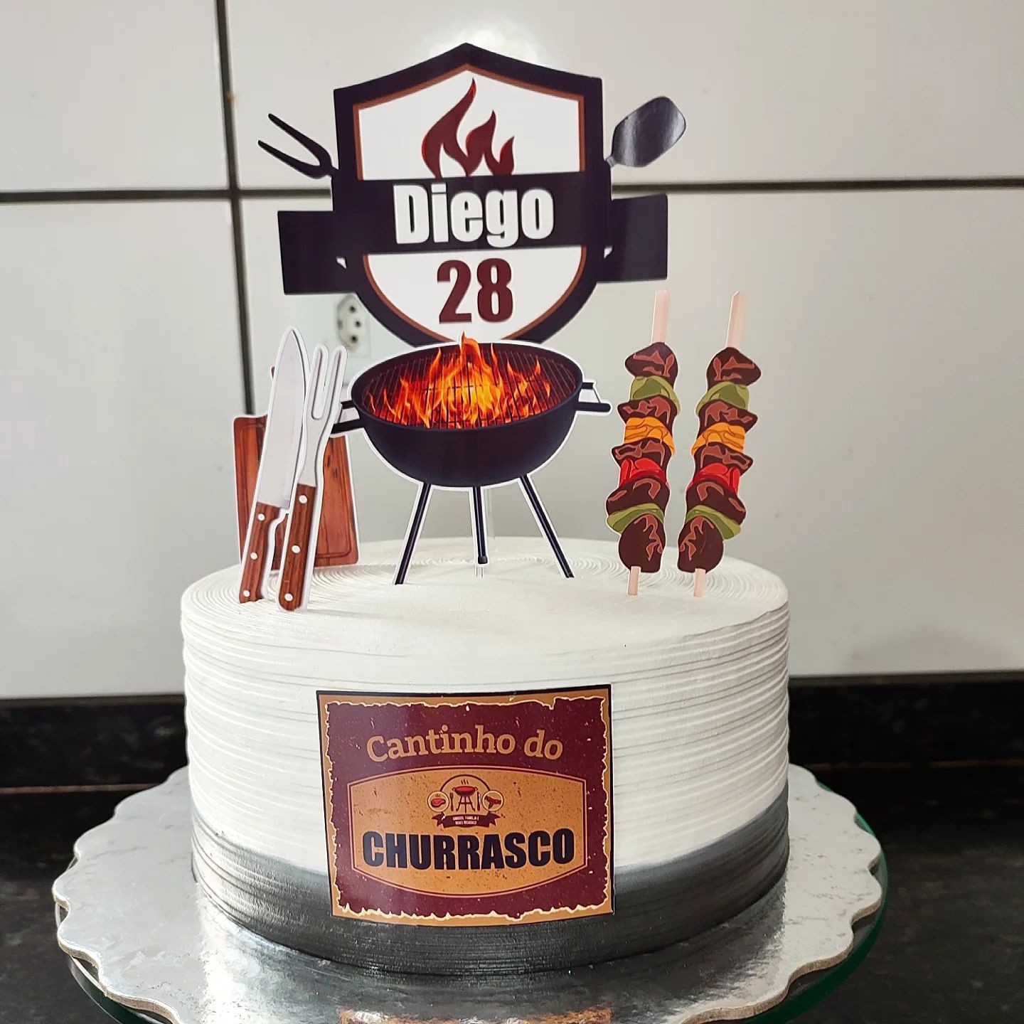 decoração bolo masculino festa