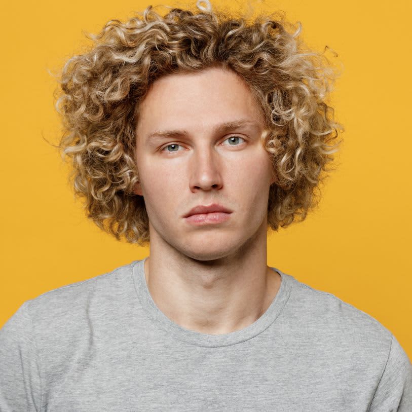 cuidados com cabelo com luzes masculino