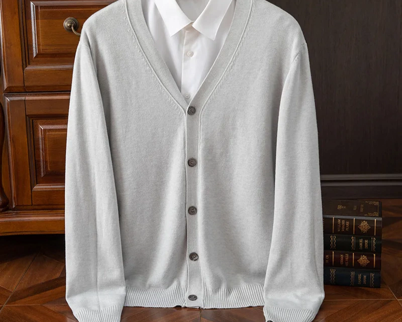 cardigan masculino branco em tricot grosso