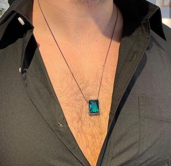 colar masculino com olho de tigre