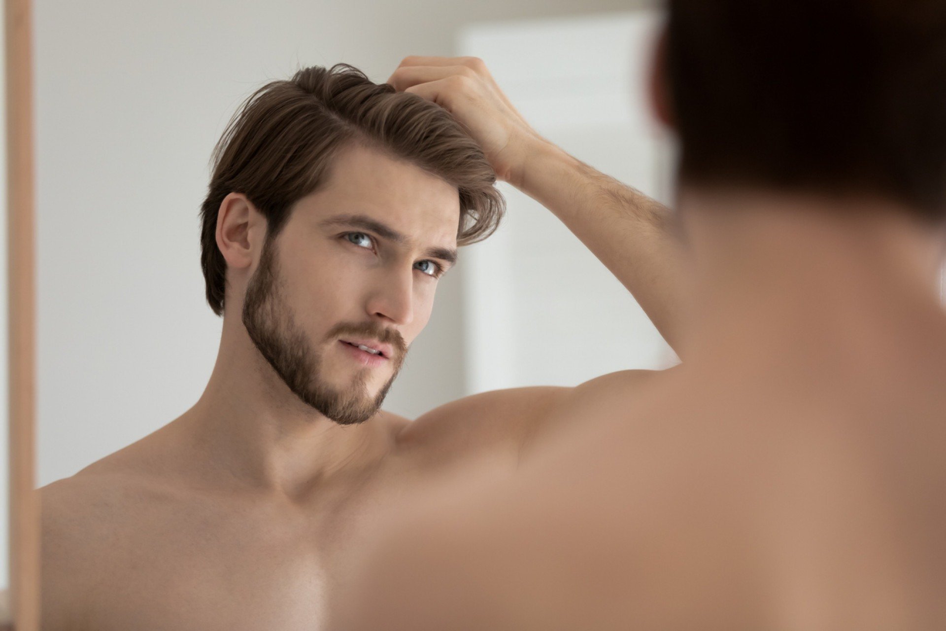 corte masculino com volume nas laterais
