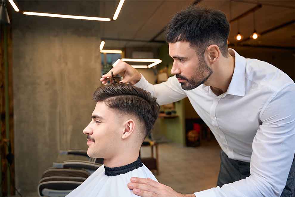 penteados masculinos rosto triangular