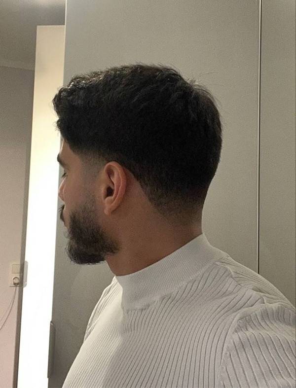 corte de cabelo masculino liso e médio