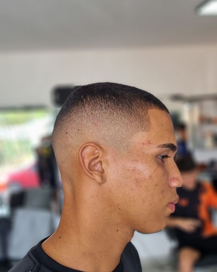 estilos cabelo médio liso masculino