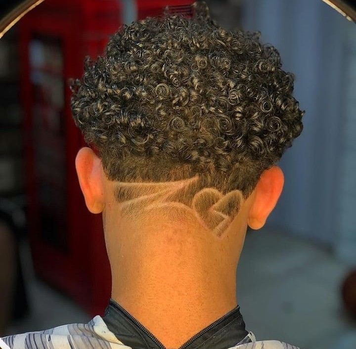risco cabelo cacheado masculino