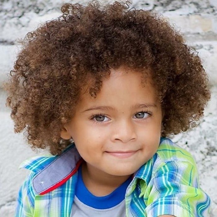 cabelo cacheado masculino moderno desenhos