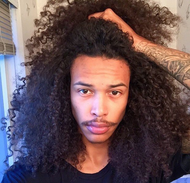 risco cabelo cacheado masculino
