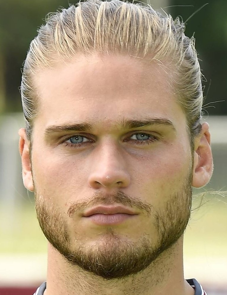 melhor corte para barba falhada