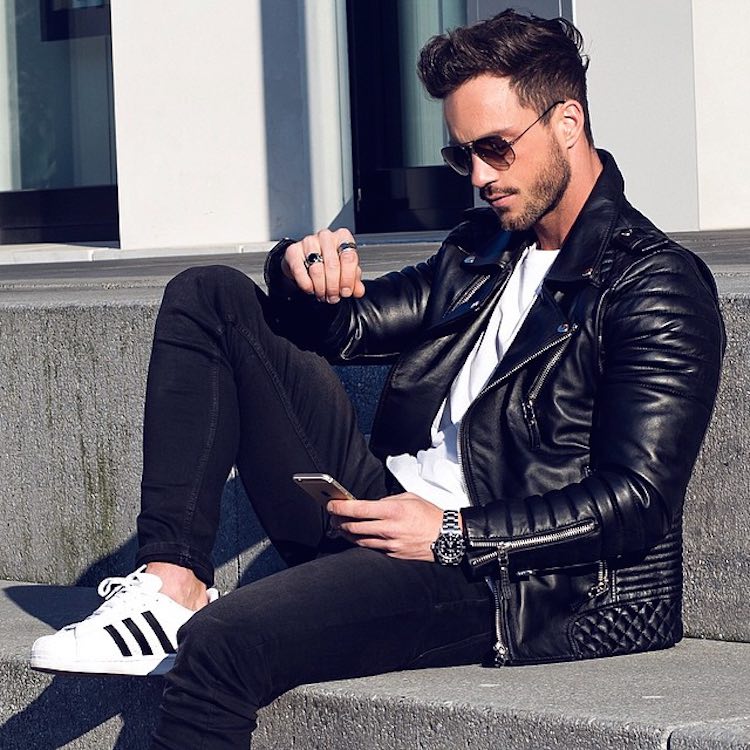 visual masculino calça preta tênis branco