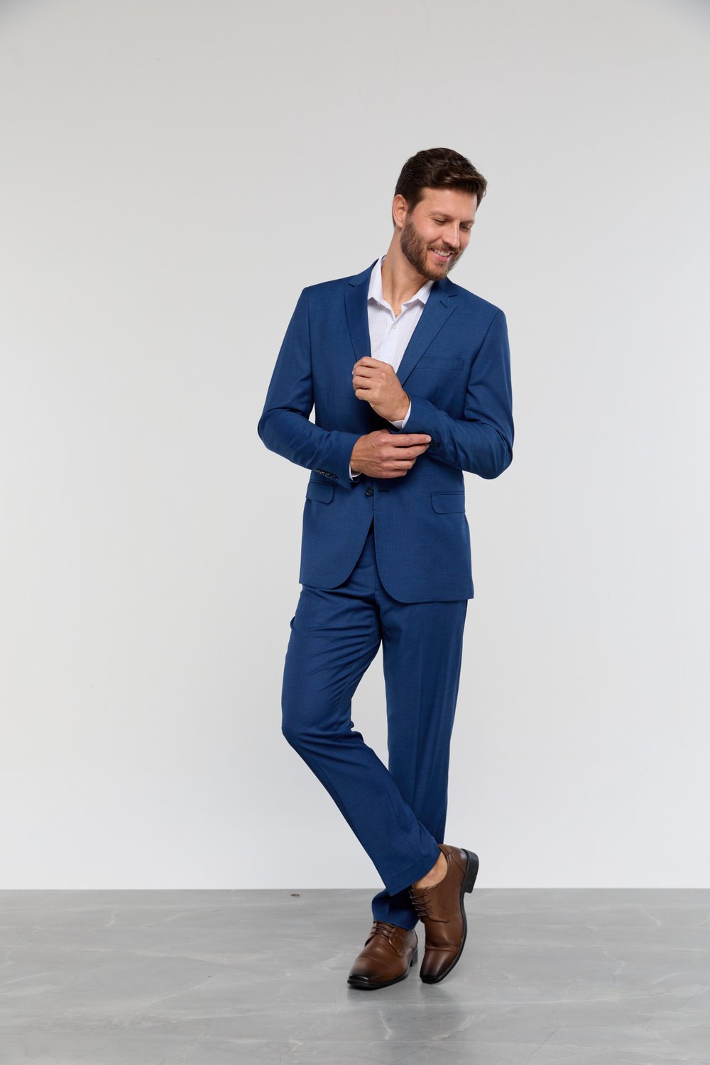 combinações blazer azul homem