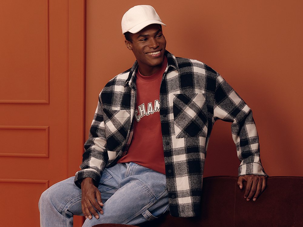 camisa xadrez masculina com jeans