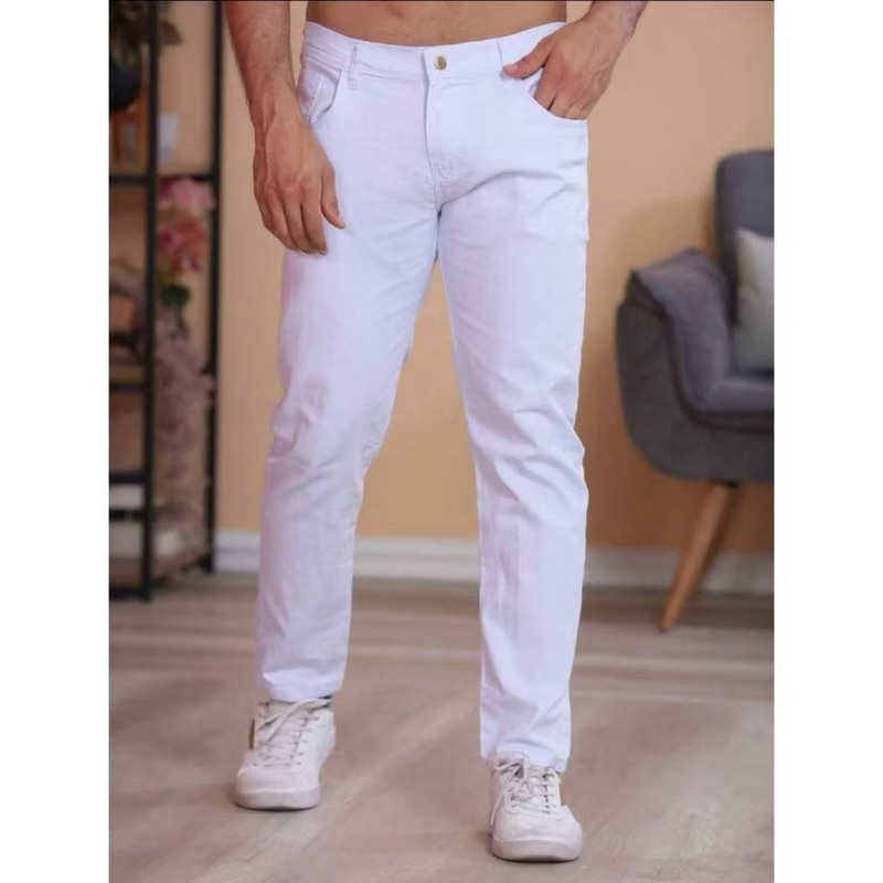 combinações calça jeans branca homem