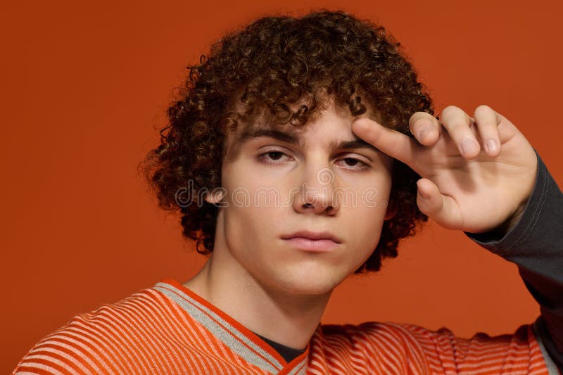 melhores cortes cabelo cacheado adolescente masculino
