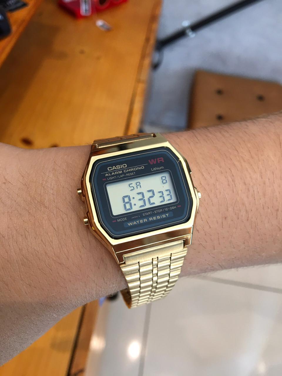 relógio Casio dourado masculino
