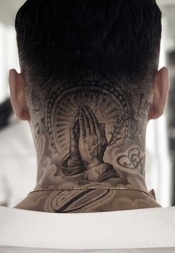 dor tatuagem nuca