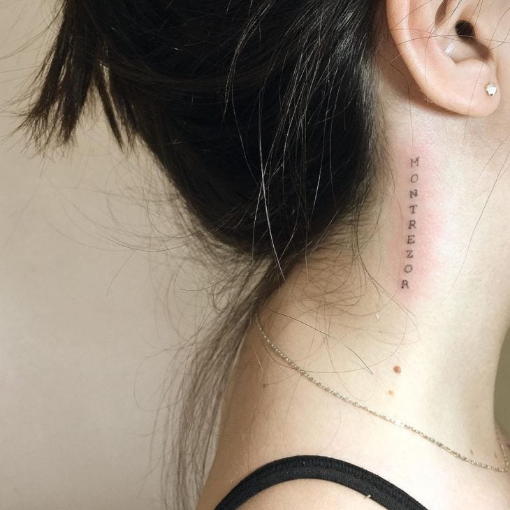 dor tatuagem pescoço