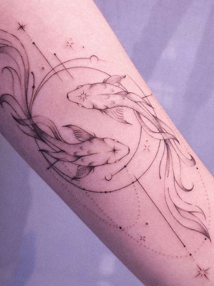 tatuagem braço fechado realismo preto e cinza