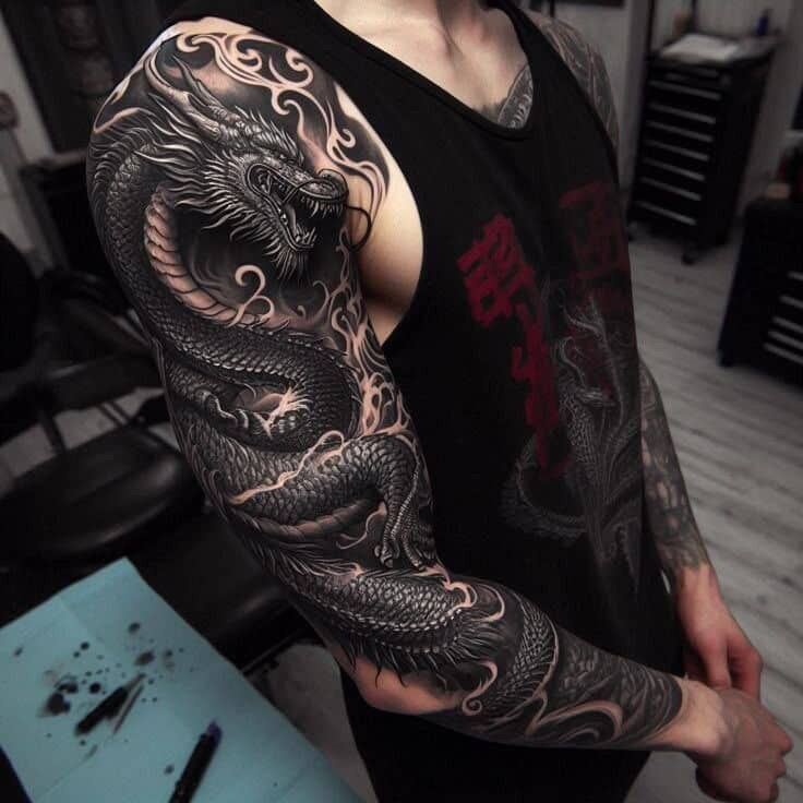 tatuagem geométrica blackout