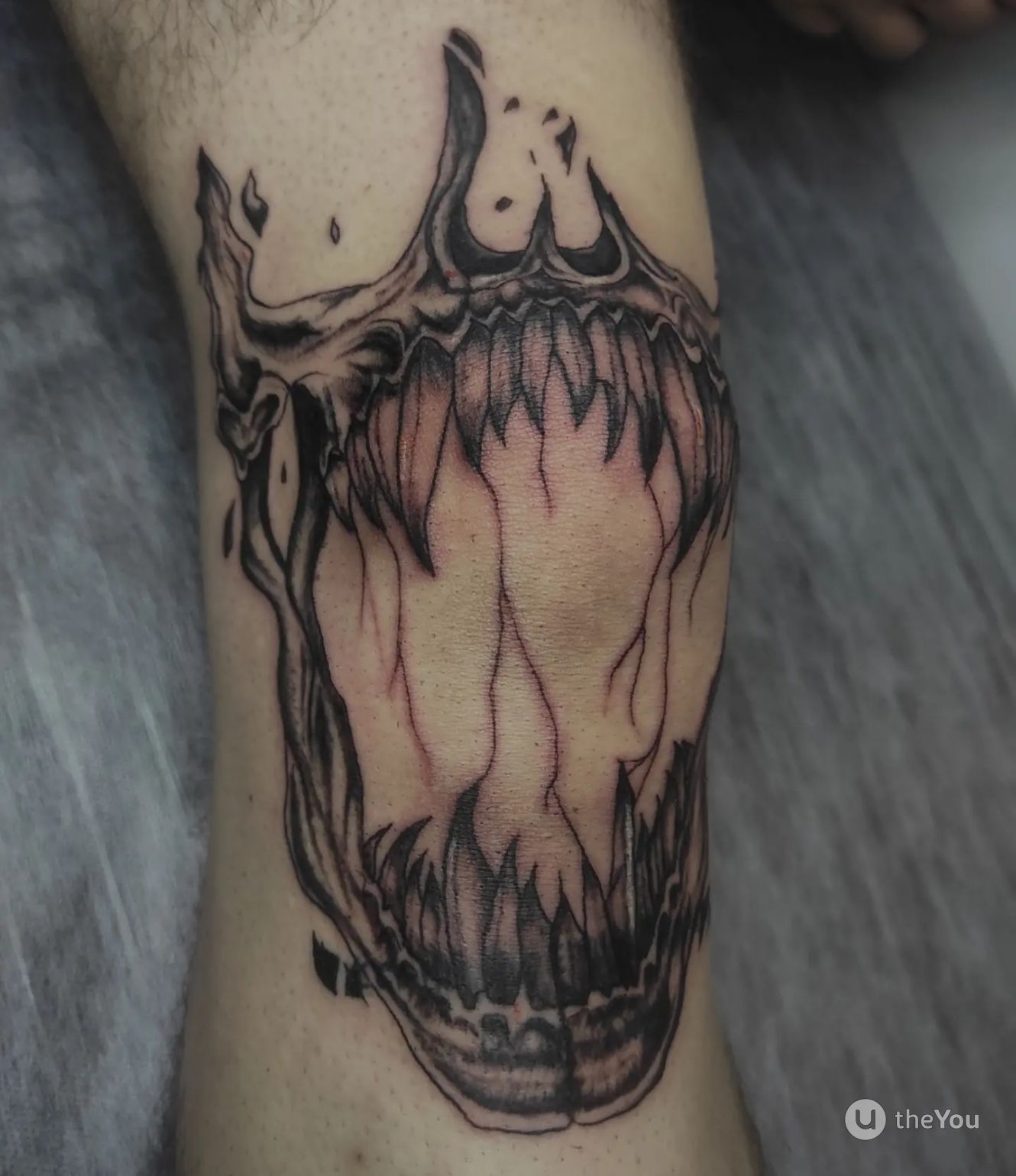 tatuagem joelho com movimento