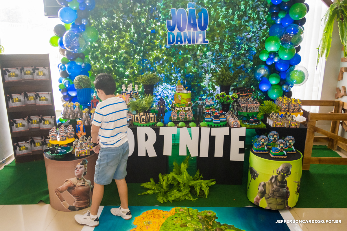 decoração festa 10 anos diferente