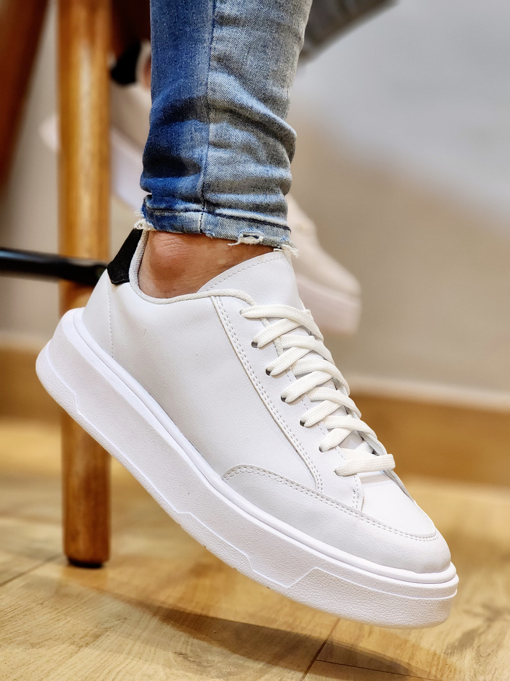 tênis branco casual masculino