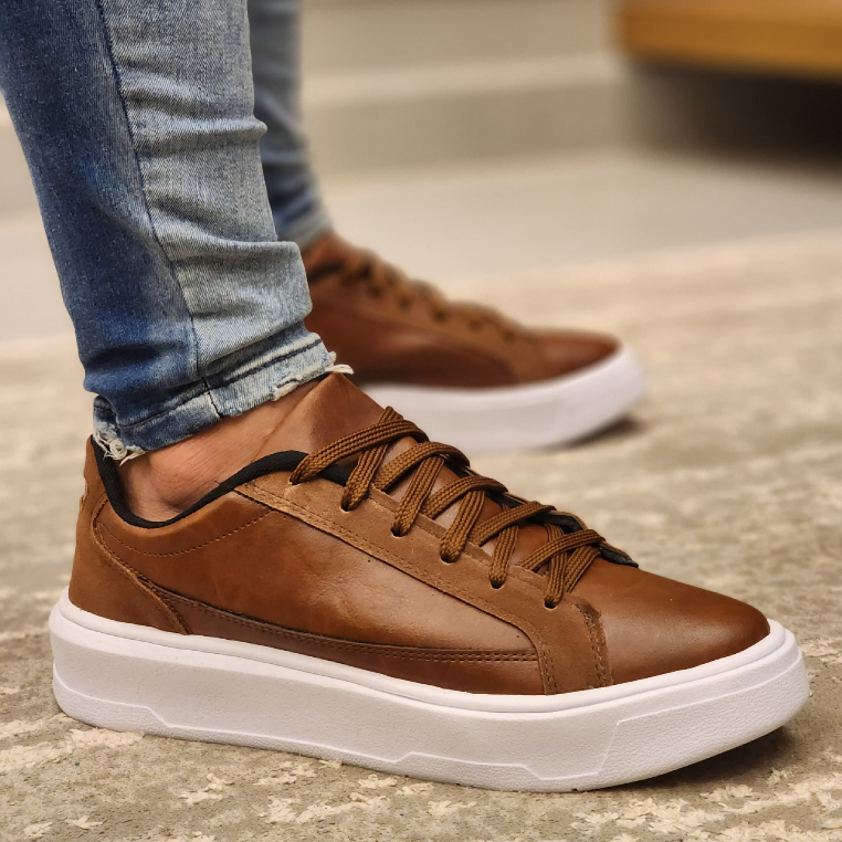 Tênis com salto interno masculino